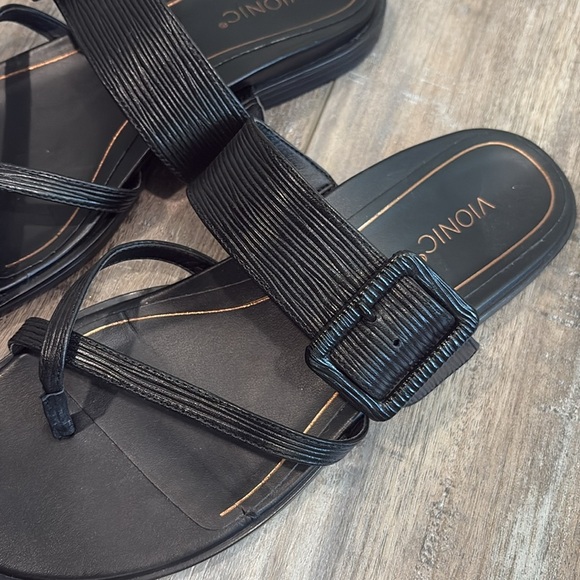 Vionic Julep Sandal Black 9 - Picture 3 of 7